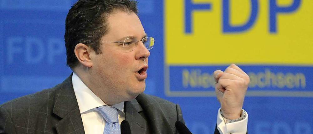 FDP-Generalsekretär Patrick Döring attackierte den SPD-Kanzlerkandidaten Peer Steinbrück wegen dessen Rednerhonoraren, verdiente selbst nebenbei auch ganz gut.