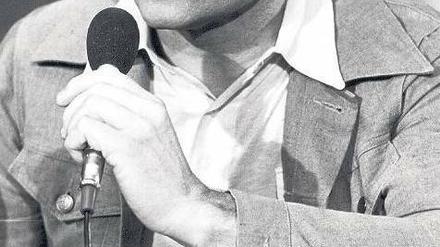 Formvollendet im Ton, doch unerbittlich in der Sache. So hat Dieter Kürten den Interviewstil seines Wegbegleiters Harry Valérien (Foto) im „Sportstudio“ beschrieben. Foto: dpa