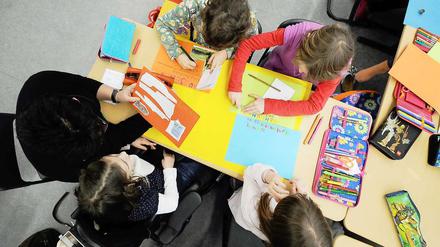 Kinder sollten länger zusammen lernen und mehr Zeit dafür bekommen, meint Jutta Allmendinger.
