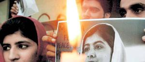 Protest und Erinnerung: An verschiedenen Orten in Pakistan gingen Menschen auf die Straße um an Malala 