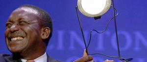 Kandeh Yumkella wirbt für die Vereinten Nationen für saubere Energie für alle - er tut das mit Charme und Energie.