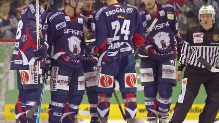 Reichlich Gesprächsstoff: Bei den Eisbären läuft es noch nicht rund in dieser Saison.