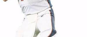 Noch gewöhnungsbedürftig. Peyton Manning trägt in der neuen Saison das Trikot der Denver Broncos.