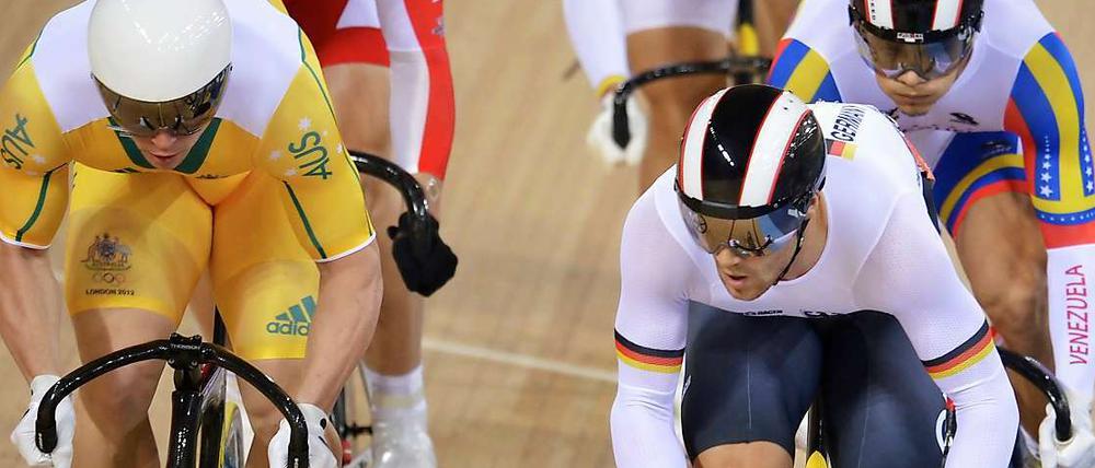 Maximilian Levy (vorne rechts), hier im Vorlauf-Duell mit dem Australier Shane Perkins.