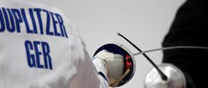 Für Imke Duplitzer (links) und die anderen deutschen Fechterinnen geht es jetzt um Medaillen.