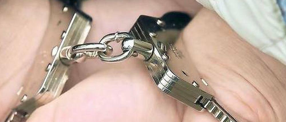 Geschnappt. Unter jugendlichen Delinquenten hat vermutlich jeder zweite eine Aufmerksamkeits- und Hyperaktivitätsstörung.
