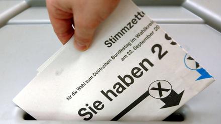 Die Wahlbeteiligung sinkt. Liegt das am Wochentag der Wahl?