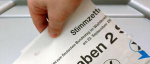 Die Wahlbeteiligung sinkt. Liegt das am Wochentag der Wahl?