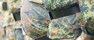 Bereit, wenn auch nicht unbedingt immer in Bestform. Auch ins Ausland wie nach Afghanistan oder in den Kosovo werden die Reservisten geschickt. Die Bezüge von Auslandseinsätzen sind von den neuen Steuerregeln jedoch nicht betroffen.