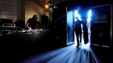 Die Elektronische Musikszene ist eine der einflussreichsten in der Berliner Kulturlandschaft. Sie funktioniert aber nach anderen Regeln als der Pop-Markt.