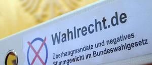 Das neue Wahlrecht wurde vom Bundesverfassungsgericht für verfassungswidrig erklärt.