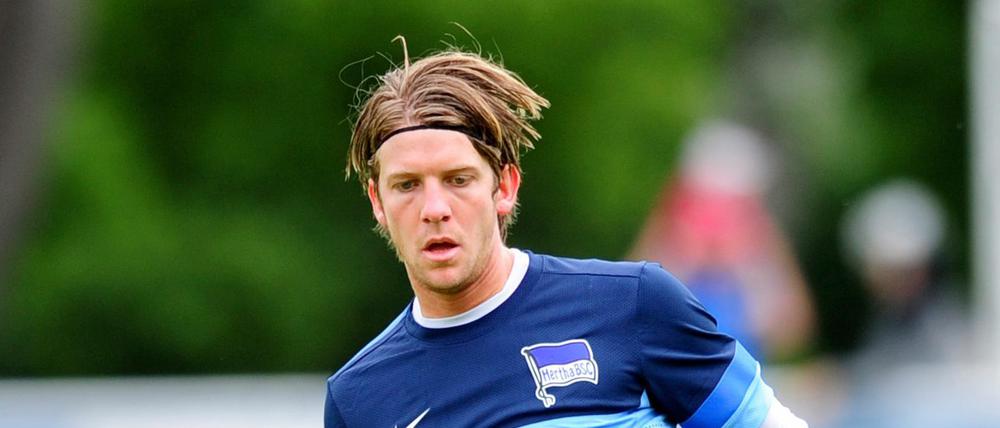 Trotz dem Abstieg bleibt Peter Niemeyer bis 2016 bei Hertha BSC.