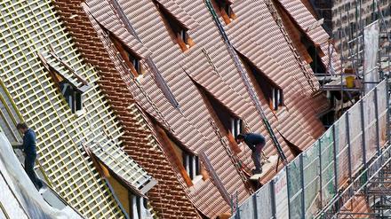 Wer sich das Dach decken lassen will, sollte aufpassen. Die Polizei in Berlin warnt derzeit vor Kriminellen.
