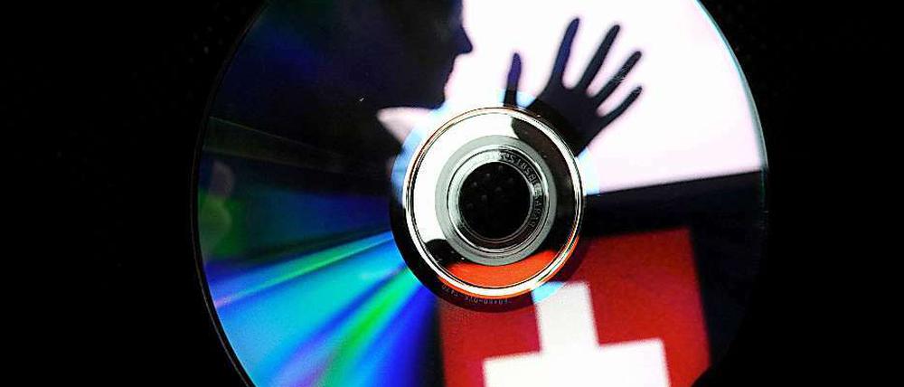 Für 3,5 Millionen Euro NRW eine Steuer-CD aus der Schweiz gekauft.