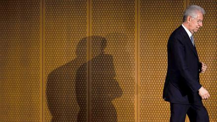 Italiens langer Schatten. Mario Monti vor dem Euro-Gipfel.