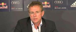 Ralf Rangnick ist zurück im Fußballgeschäft – neun Monate nach seinem Burn-out-bedingten Rücktritt vom Traineramt bei Schalke 04.