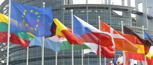 Vor dem Euro-Gipfel in Brüssel, der am Donnerstag beginnt, hat Kanzlerin Merkel ihre Position deutliche gemacht.