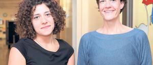 Zeigen den Weg. Babylotsinnen Nurina Nazmy und Ellika Maass. Foto: Georg Moritz