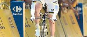 Mensch, das Material! Tony Martin führte beim Prolog – bis zum Radwechsel. Foto: dpa