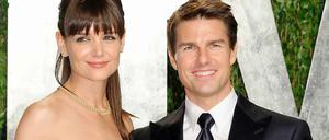 Katie Holmes, die ihren Plan lange vorbereitete, lächelte noch im Februar, als wäre nichts.