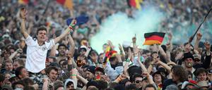 Fans und Festival. In Scheeßel wurde schon mal vom ganz großen deutschen EM-Triumph gesungen. 