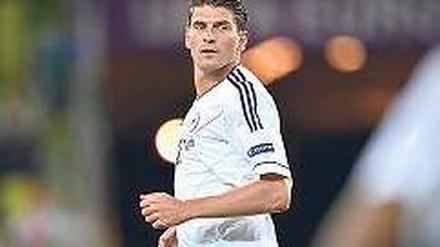 Mario Gomez, 26, hat bei der EM bisher drei Tore erzielt. In seinen 56 Länderspielen hat es der Stürmer des FC Bayern auf 25 Treffer gebracht. Foto: AFP