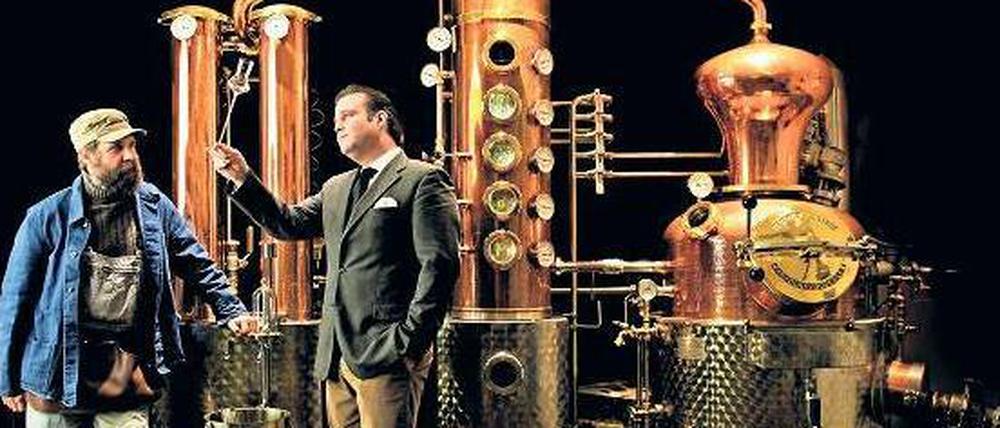 Die Macher: Christoph Keller, vormals Kunstbuchverleger (links); Alexander Stein, Ex-Manager, vor Brennkesseln.