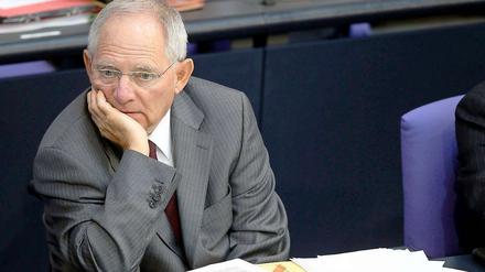 Bundesfinanzminister Wolfgang Schäuble will mit den erwarteten Steuermehreinnahmen die Schuldenlast senken.