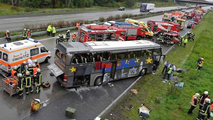 Der Prozess um das Busunglück am Schönefelder Kreuz hat begonnen.