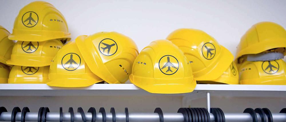 Der Start des neuen Flughafens verzögert sich nun doch. Die Fluggesellschaften haben keinen Plan.