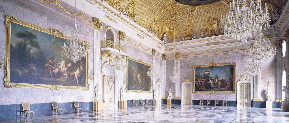Luxusgeschöpfe. Der Marmorsaal im Neuen Palais. 