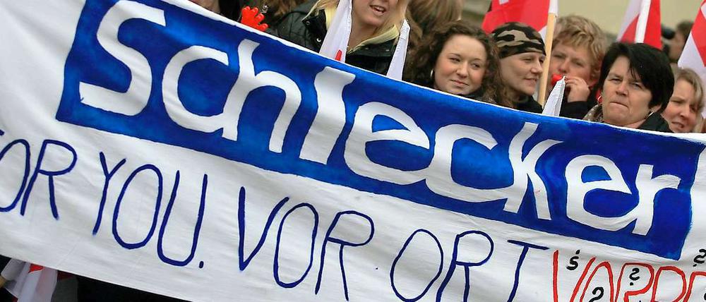 Der verballhornte Werbeslogan der Drogeriekette ist für mehr als 10.000 ehemalige Schlecker-Mitarbeiter bittere Realität geworden.