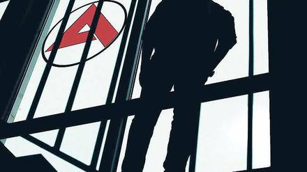 Es geht aufwärts. Berliner Unternehmen suchen Arbeitskräfte. Auch das erleichtert die Jobvermittlung. Foto: dapd/Stratmann