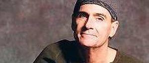 James Taylor, geboren 1948, hatte 1970 mit dem Album „Sweet Baby James“ seinen Durchbruch. Weltweit verkaufte der amerikanische Singer/Songwriter über 50 Millionen Platten. 