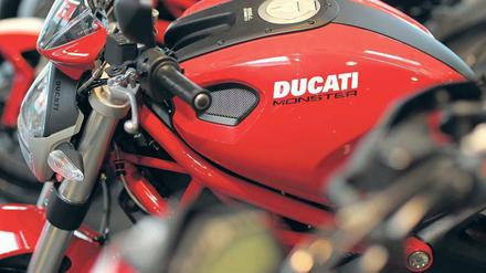 Die Ducati Monster erfreut sich bei Motorradfans schon seit 1993 großer Beliebtheit. 
