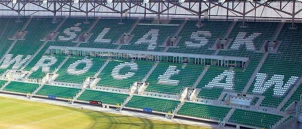 Vorbereitet. Die Fußball-EM 2012 in Polen wird die Aufmerksamkeit auf Fußball- und Sportaktien lenken. Foto: dpa