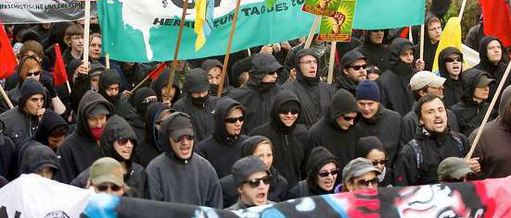 1. Mai 2011: Der "Schwarzer Block" auf der Revolutionären 1. Mai Demonstration.