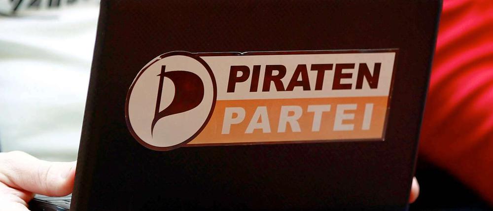 Erneut Veränderung in der Führungsspitze der Piratenpartei: Der Schatzmeister zieht sich zurück.