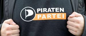 Mit 13 Prozent liegen die Piraten bundesweit erstmals vor den Grünen. 