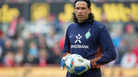 Sicher ist, dass Tim Wiese Werder Bremen verlässt. Alles deutet darauf hin, dass er in der kommenden Saison in Hoffenheim im Tor stehen wird.