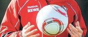 Auf ein Neues. Frank Schaefer will die Kölner vor dem Abstieg bewahren. Foto: dpa