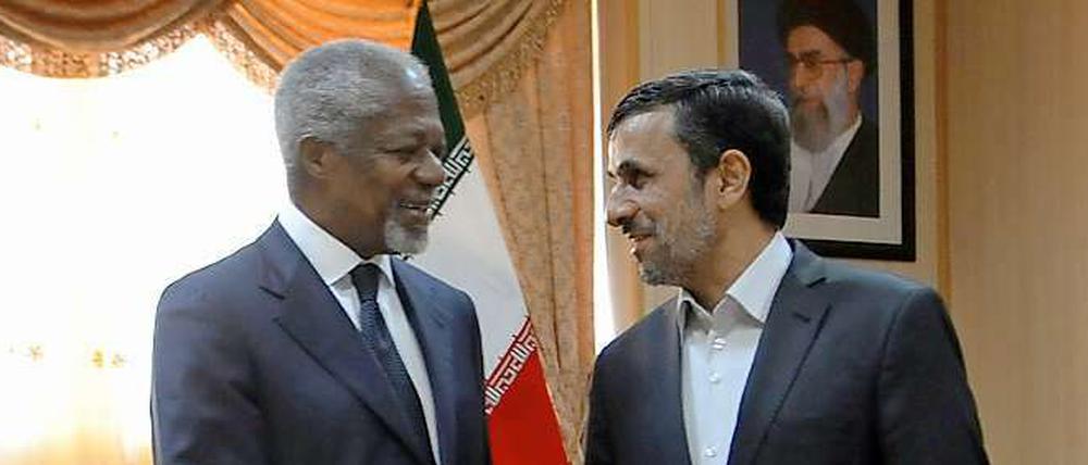 Die Verhandlungen über Irans Atomprogramm, seine Begrenzung und internationale Inspektionen geben eher den Falken recht.