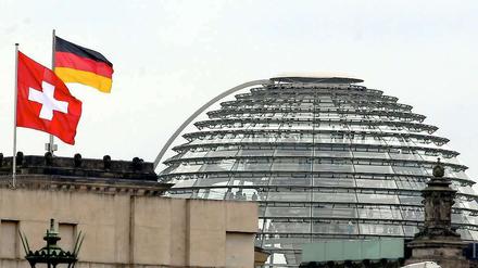 Unter Dach und Fach: das Steuerabkommen zwischen Deutschland und der Schweiz.