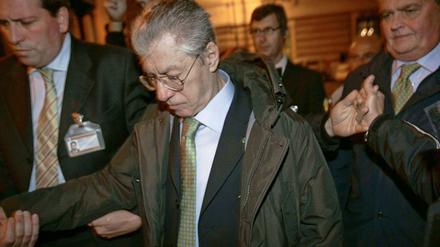 Lega Nord-Chef Umberto Bossi ist zurückgetreten.