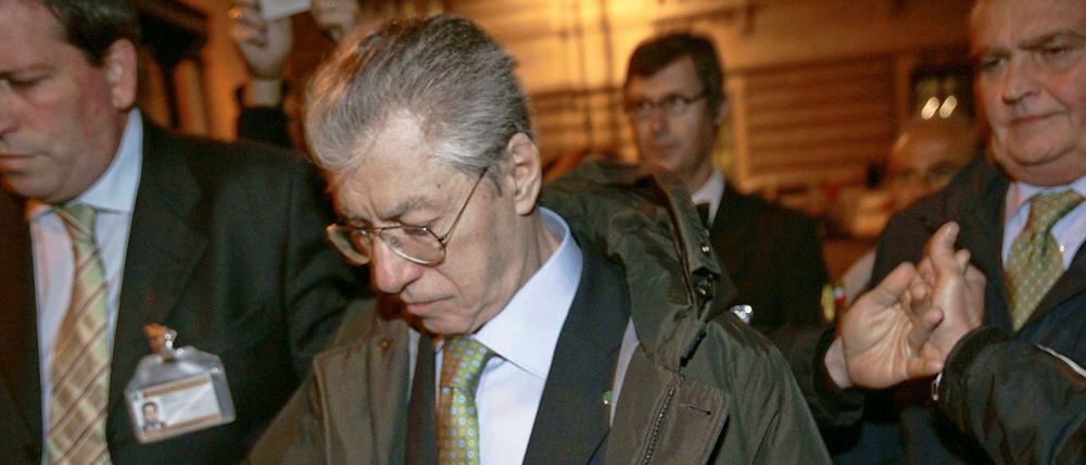 Lega Nord-Chef Umberto Bossi ist zurückgetreten.