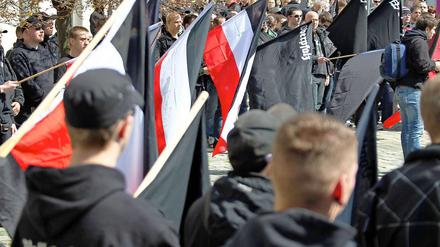 Szene auf einer Demonstration von Rechtsextremen.