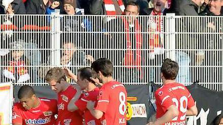 Eiserne Zeiten: Fans und Mannschaft sind zufrieden mit dem Saisonverlauf.