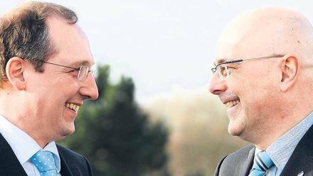 Mit Respekt. Die Spitzenkandidaten von CDU und SPD, Jost de Jager (links) und Torsten Albig.