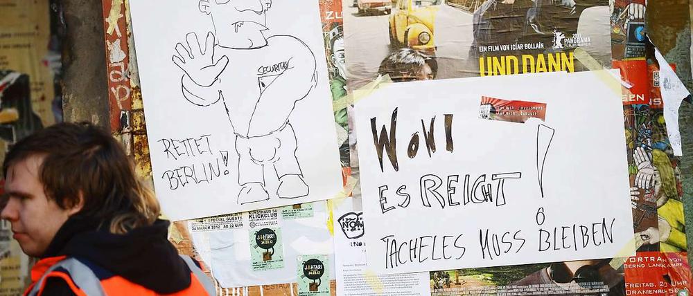 Gezerre um das Kunsthaus Tacheles. Nach der Schließung am Donnerstag haben die Künstler vor Gericht eine einstweilige Verfügung erwirkt.