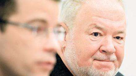 Vor Gericht. Hotelier Axel Hilpert muss sich wegen Betruges verantworten. Er bestreitet alle Vorwürfe. Foto: dpa/Patrick Pleul